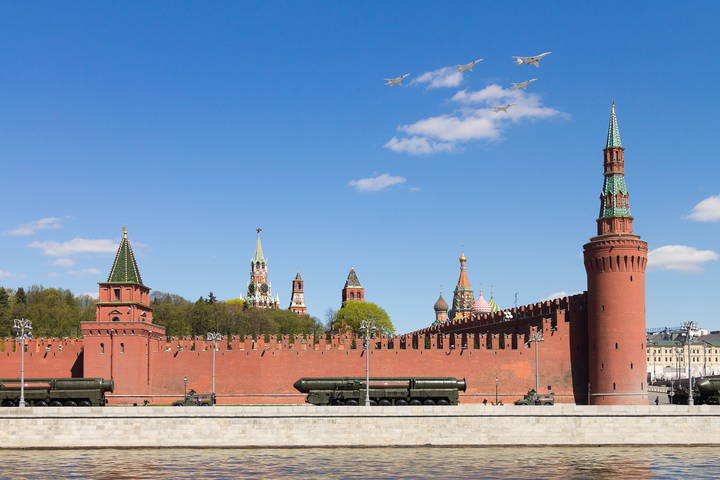 Парад на 9 мая