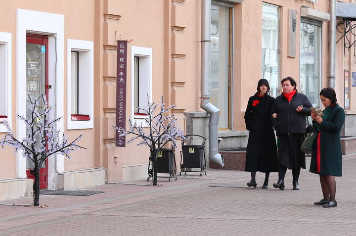 Прохожие, но так похожие...