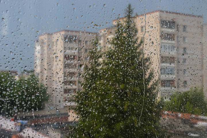 Если дождь за окном - не грусти...