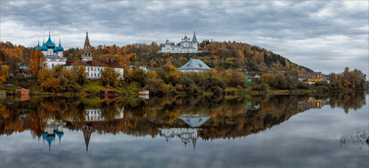 "Помню городок провинциальный, Тихий, захолустный и печальный, Церковь и базар, Городской бульвар..." © Андрей Корчевский