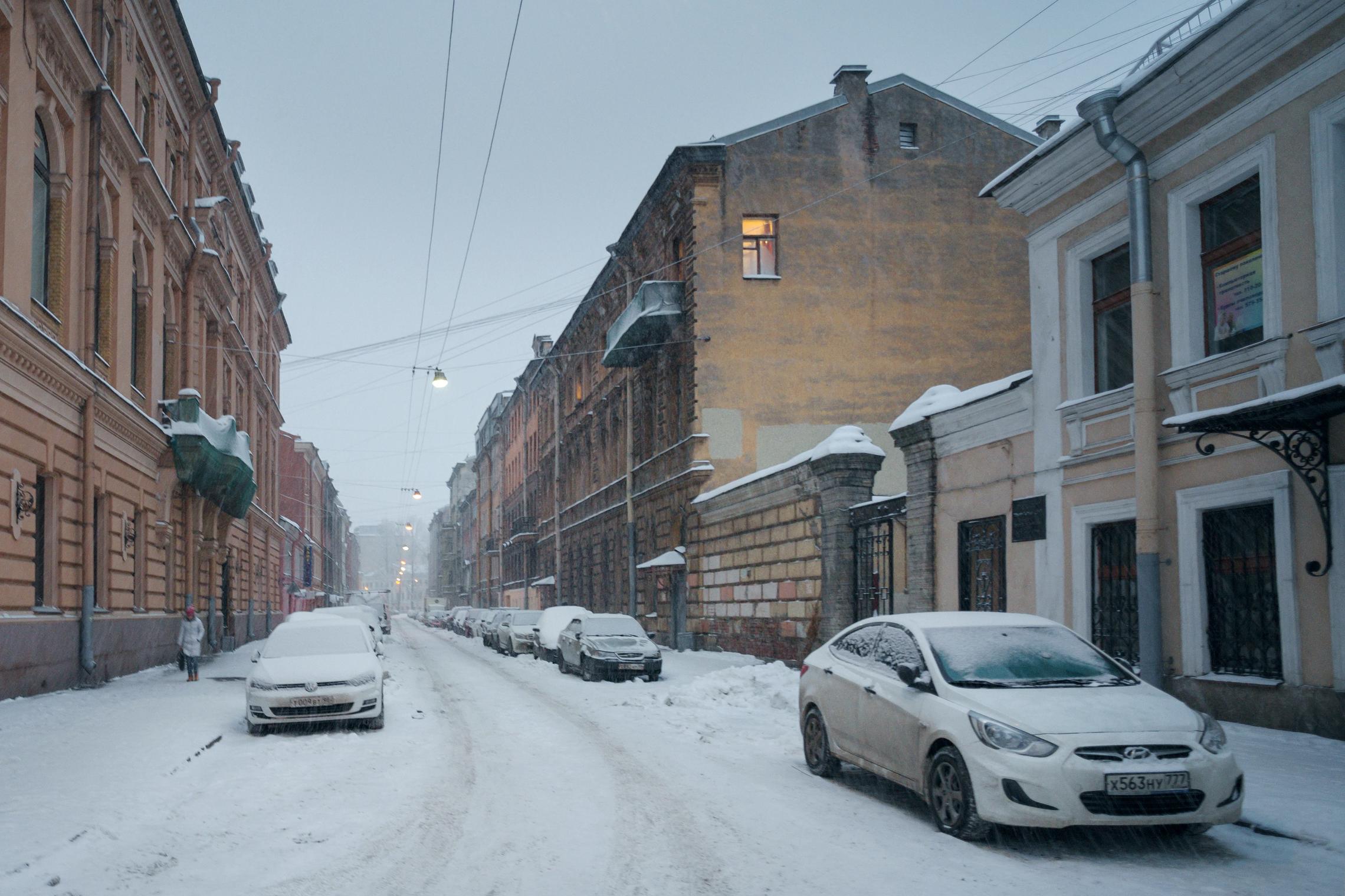 Короткий день. СПб