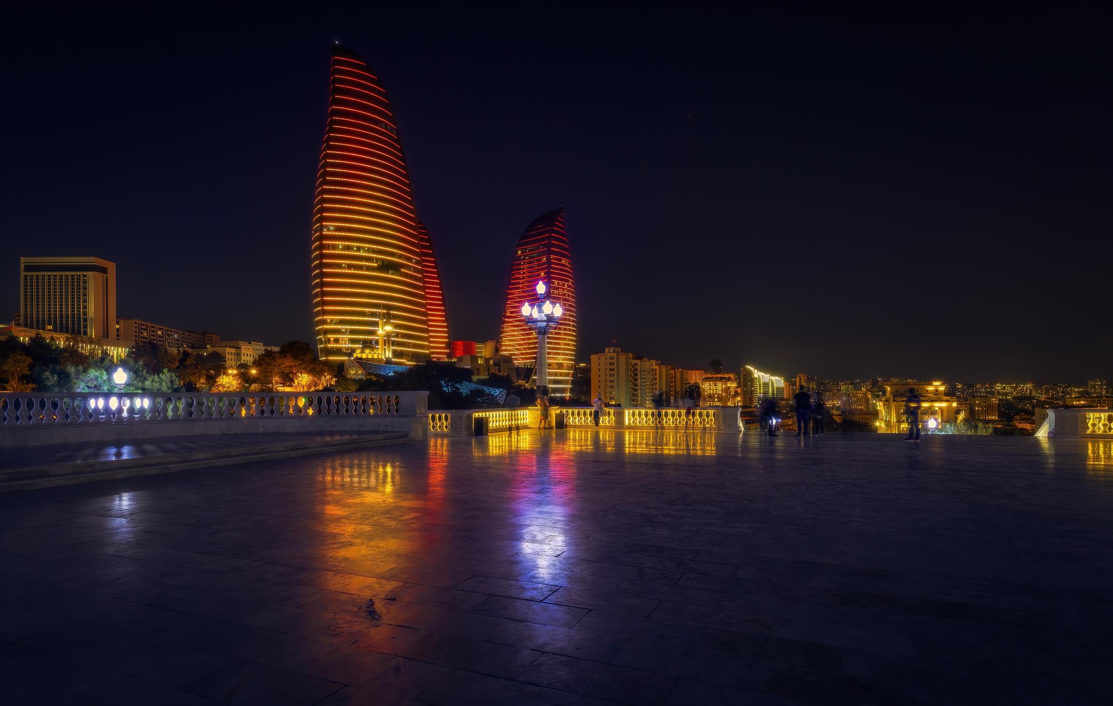 В Баку