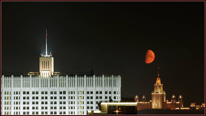 I see the bad Moon rising...