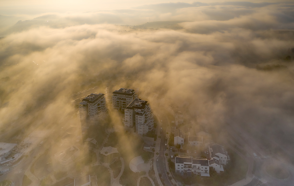 Туманы над городом ...