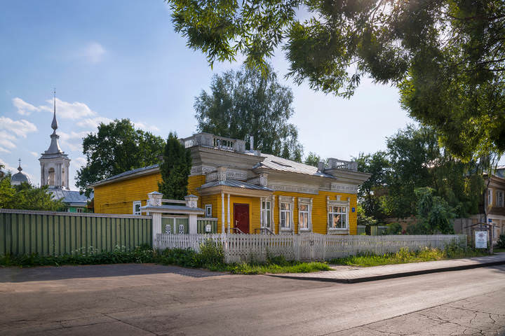 Резной палисад