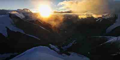 Видео: Невероятные кадры, снятые дроном DJI Mavic 3 над Эверестом