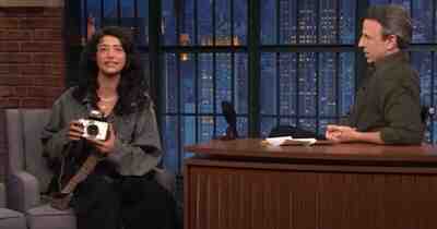 Актриса Одесса А’Зион берет с собой камеру Contax G2 на промо-тур "Marty Supreme"