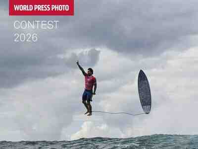 Фотографы могут выиграть почти €13,000 и комплект Fujifilm GFX на конкурсе World Press Photo 2026