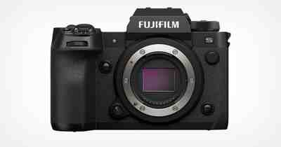 Нет, Fujifilm X-H2S не снята с производства