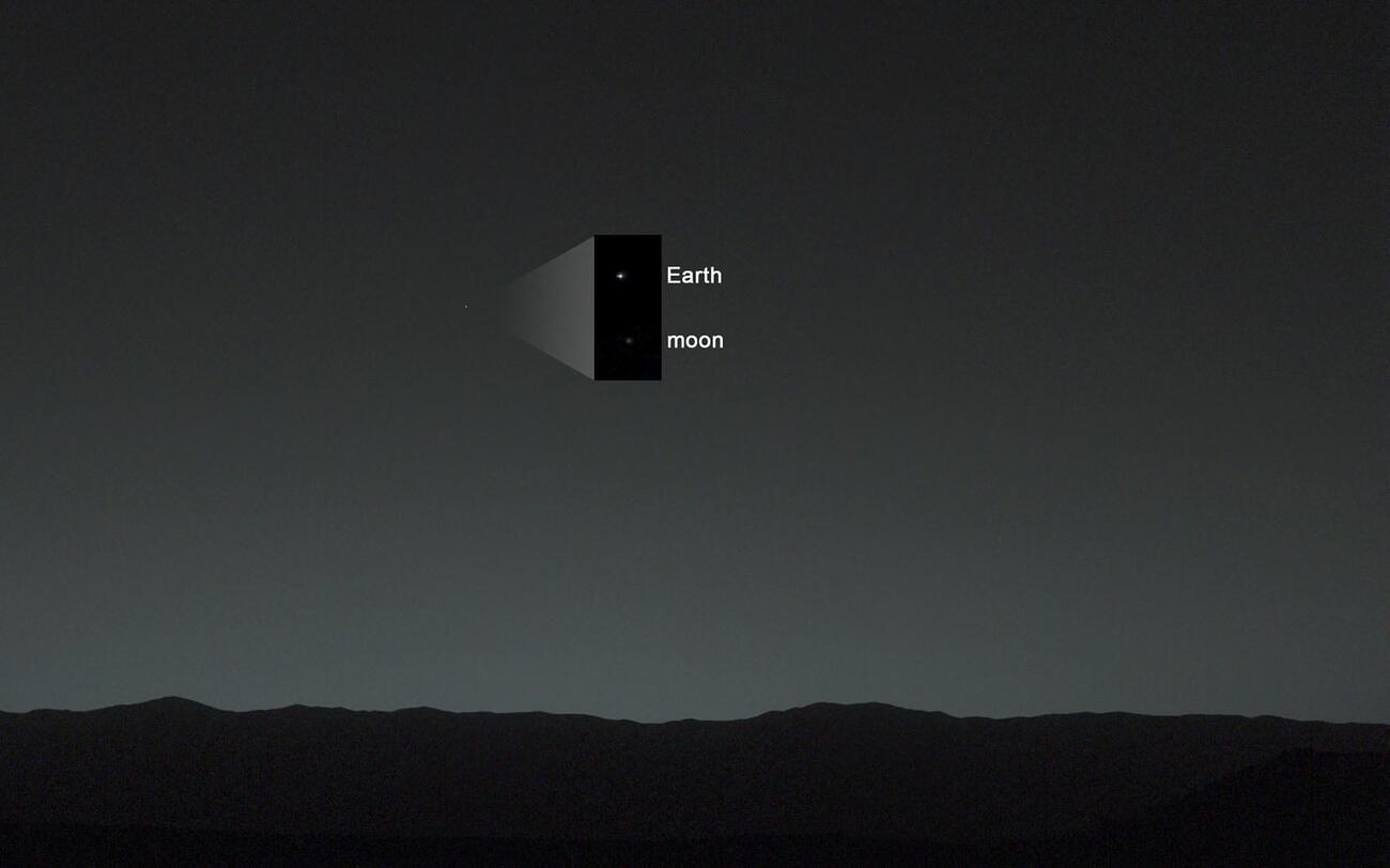 Земля и Луна на снимке марсохода Curiosity