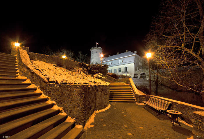 Cesis, ночной замок