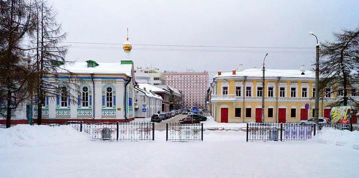 архангельск13.02.2014 077.Дом Плотниковой.Никольская церковь.