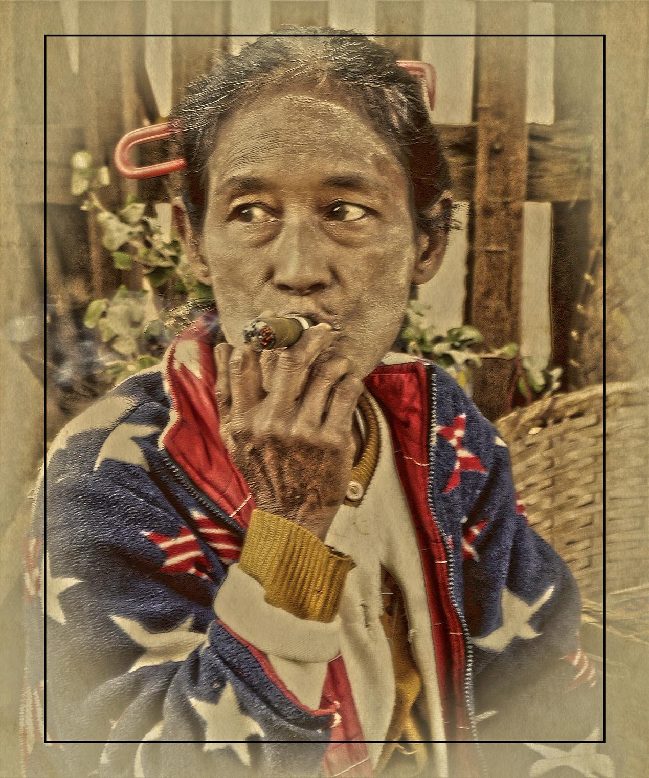 Женщина из Багана 2