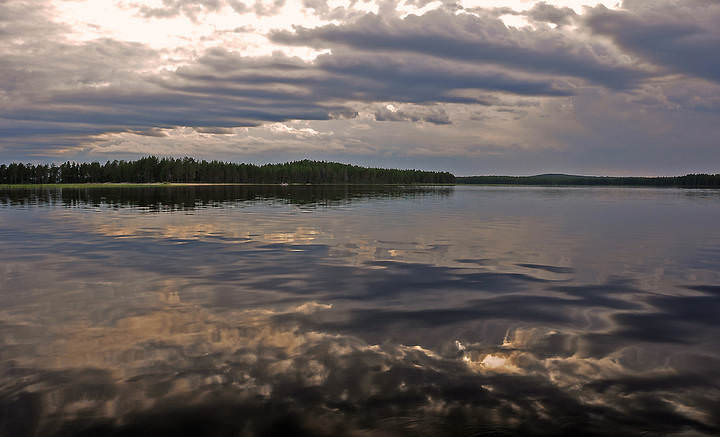 Про облака на небе и в воде