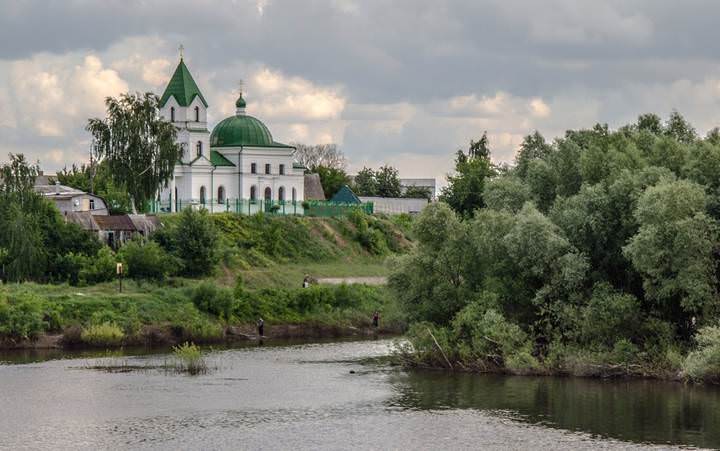 Храм