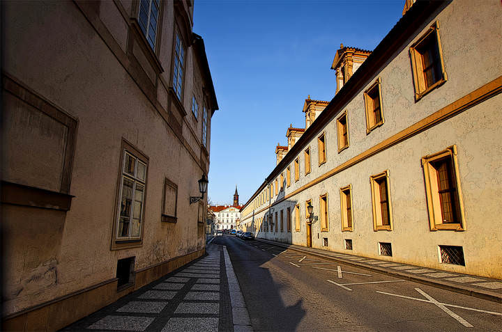 Valdštejnská