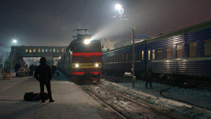 Сорок четвёртый на второй путь..