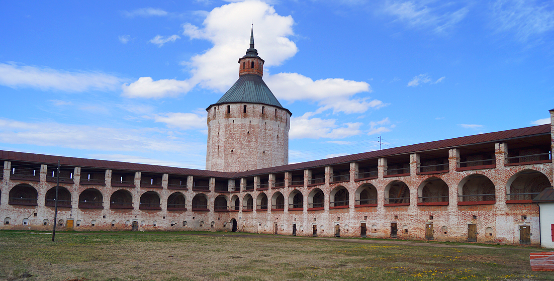 Кирилло-Белозерский монастырь.Московская(Ферапонтова)башня. 040.