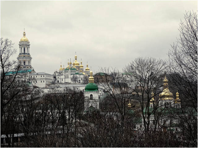 Киево-Печерская лавра. Ранняя весна