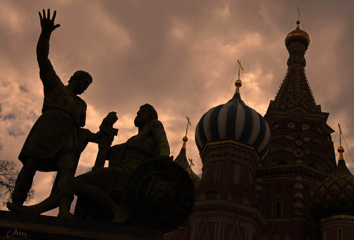 Из серии "Памятники"