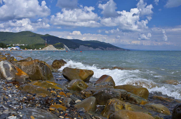Камни и облака