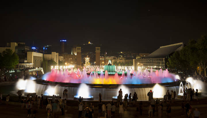 Barcelona ... Поющие фонтаны