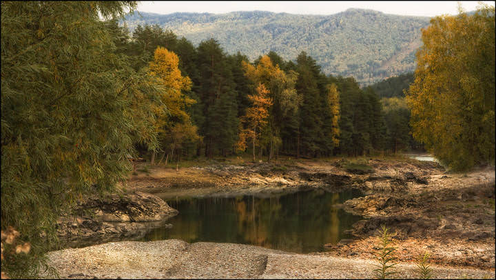 каменистая лагуна...