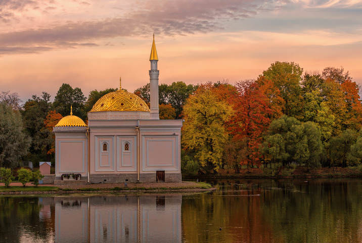 Турецкие бани в красках осени