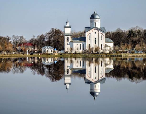 Храм