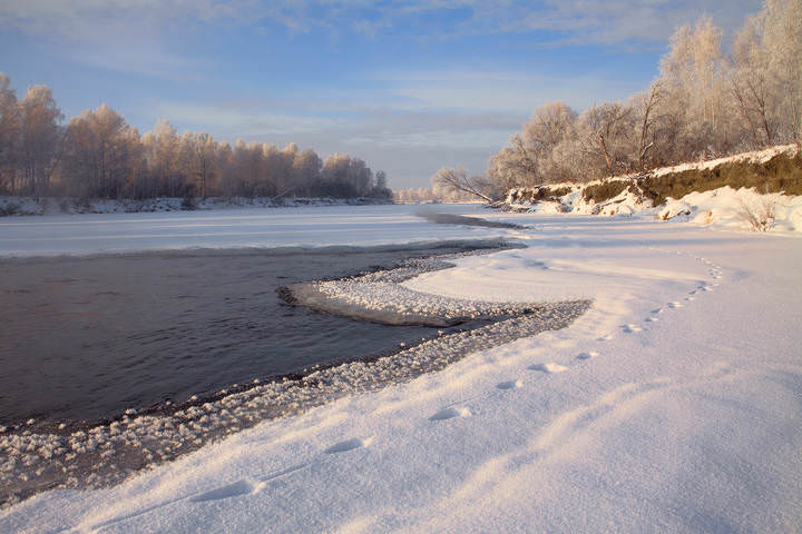 По кромке