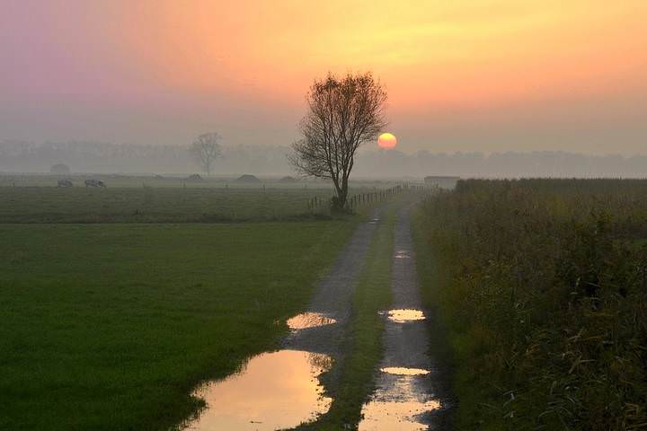 Sunset in Woumen.