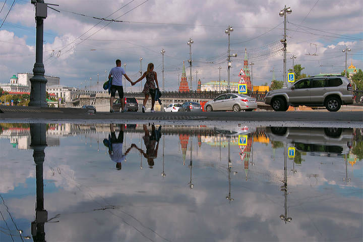 А я иду, шагаю по Москве...