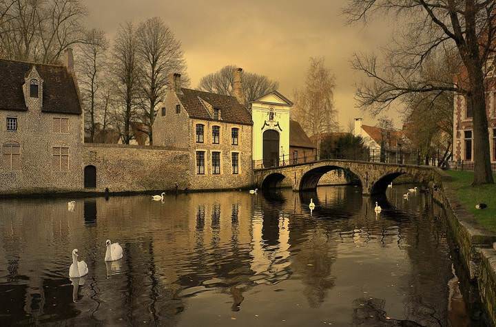 Bruges.