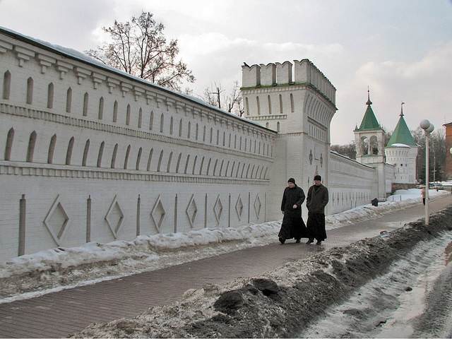 У стен монастыря 3.