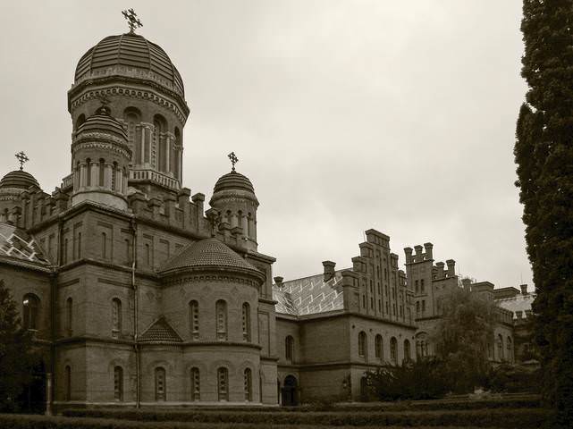 Серия "Храмы - Черновцы"