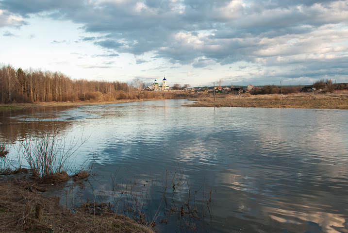 Апрель