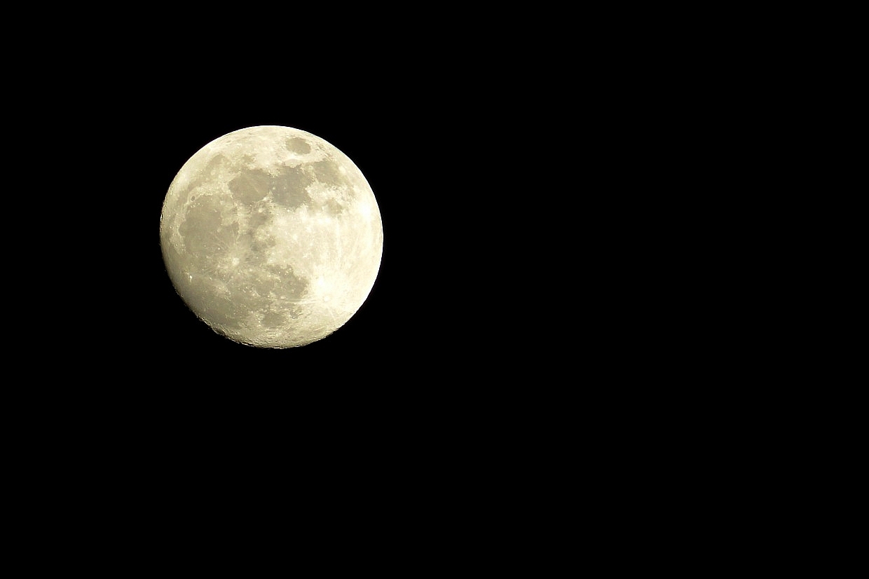 Луна 02.04.2015 