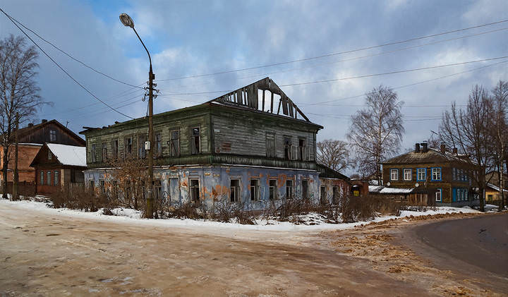 Уездный город О
