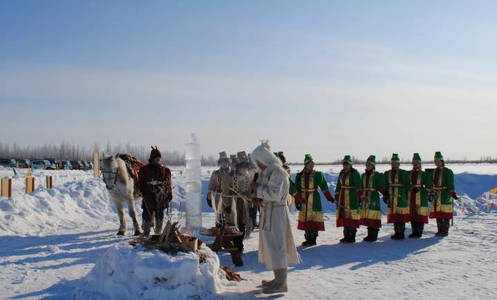 Церемония,открытия конных скачек.