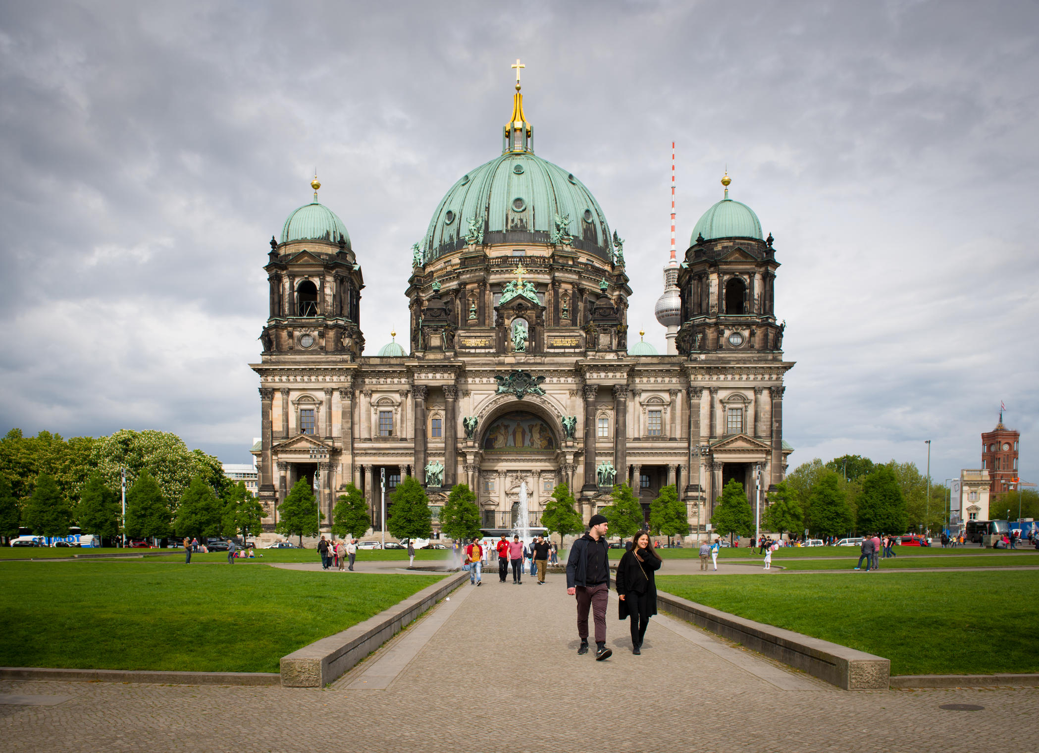 Берлинский кафедральный собор колонны