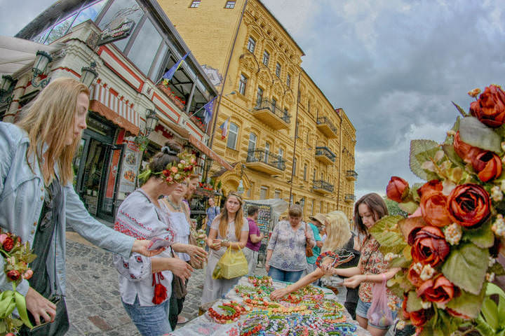 Красуні