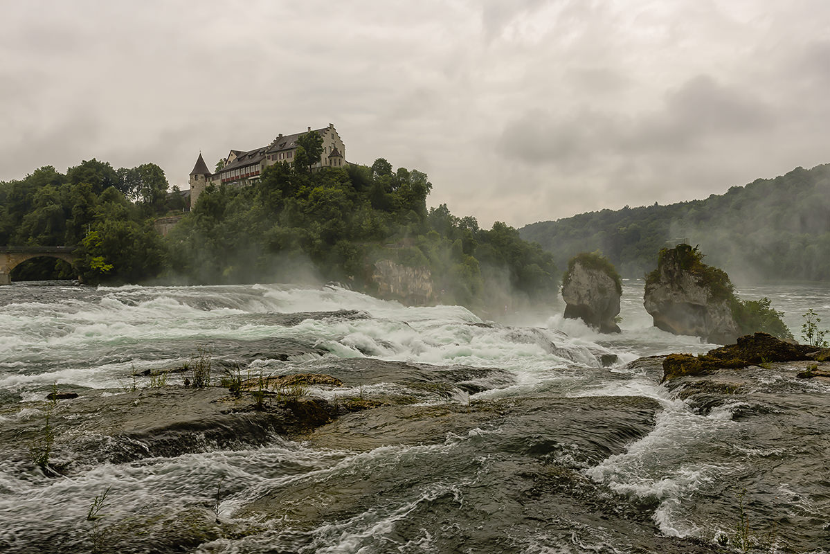 Рейнский водопад.