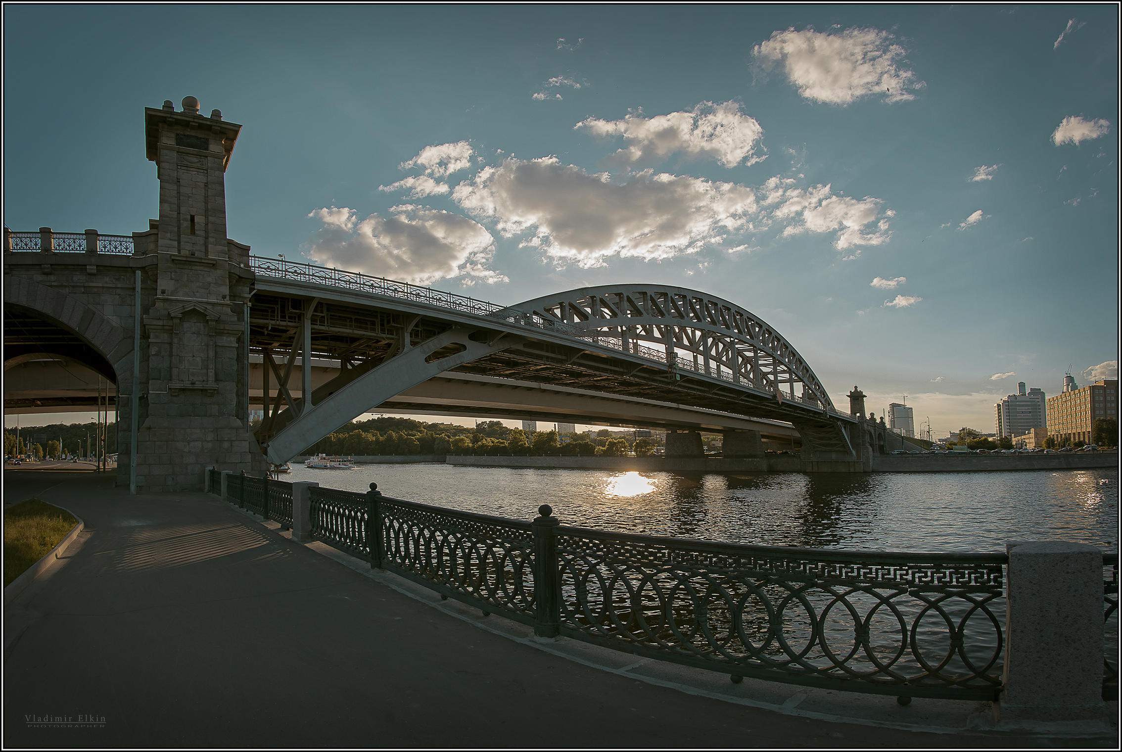 Андреевский мост.