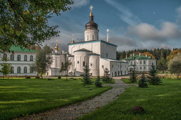 Куролесим по весям...Елиазаровский монастырь...