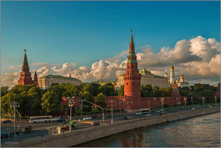 Вечерний Кремль.