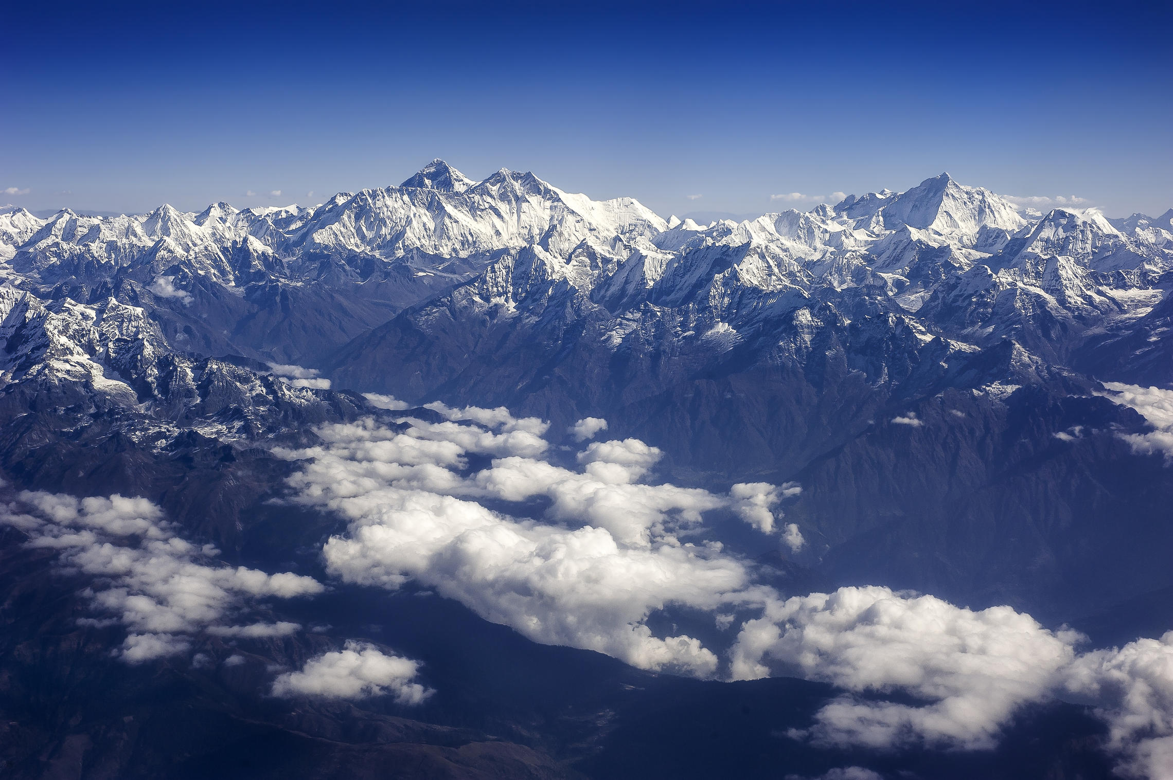 Над Гималаями, Эверест.
