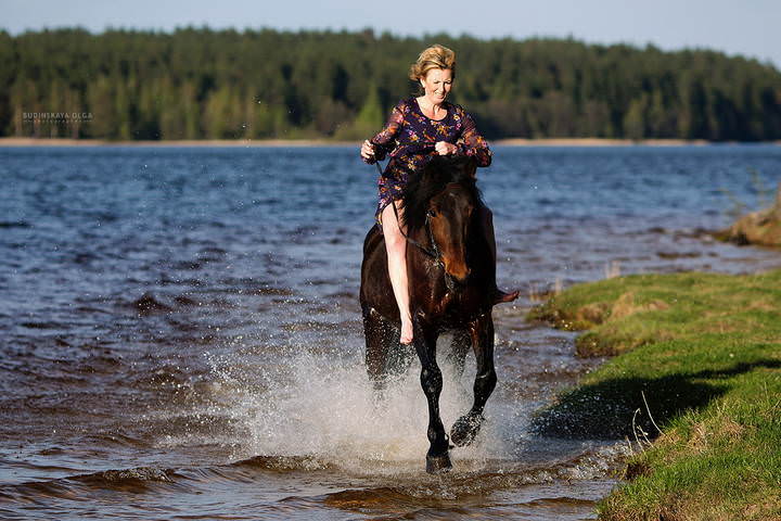 Наездница