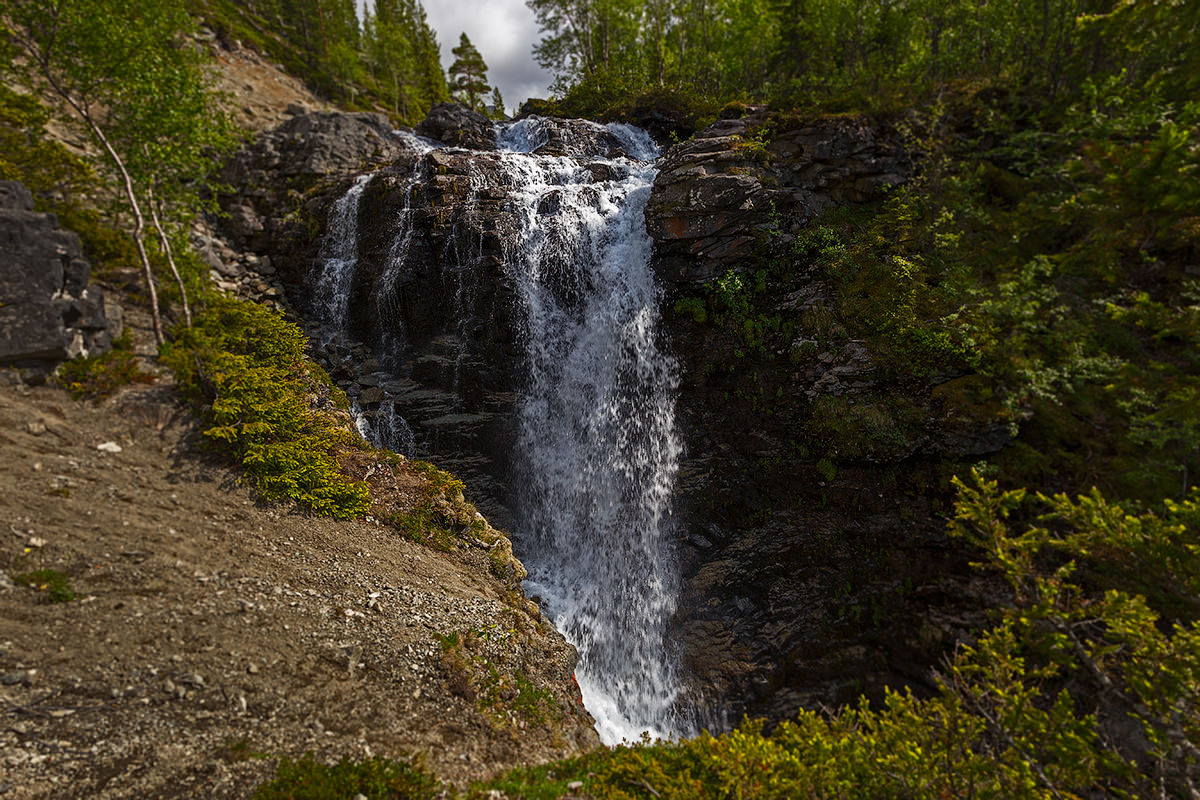 Водопад "Красивый" на реке Рисйок. 