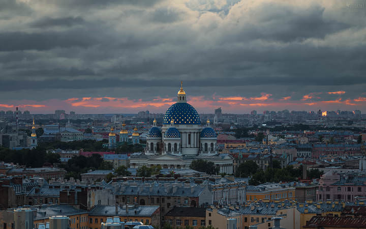 Троицкий и Никольский на закате