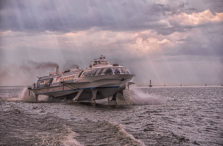 "Водоход" на Неве (вариант)